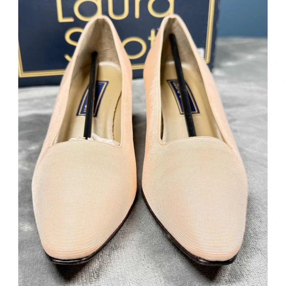 Laura Scott Louisa Pumps Womens 7.5 M Peach Fabric Kitten Heel Career Shoes